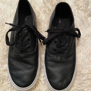 GAP Black Lace-Up Faux Leather Lo Pro Fashion Sneakers SIZE 8.5